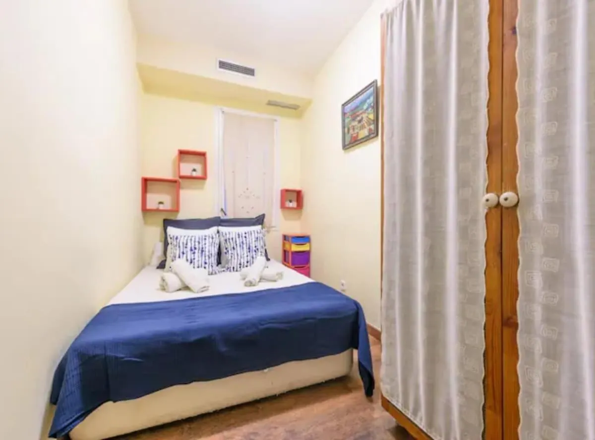 Daire Ramblas Rentals Spacious & Design 4Br Flat With Balcony 15M Ramblas Barselona İspanya