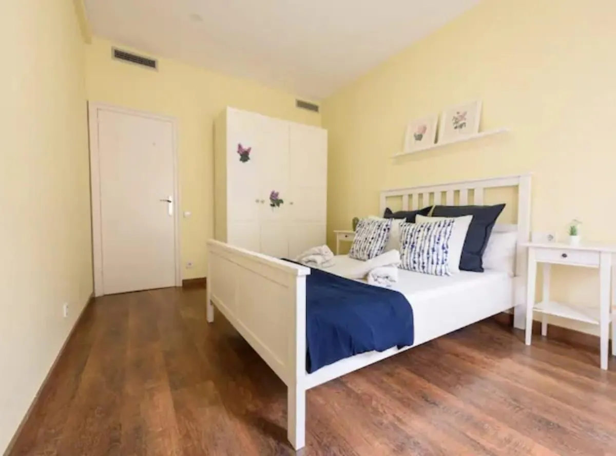 Ramblas Rentals Spacious & Design 4Br Flat With Balcony 15M Ramblas Barselona 0*,